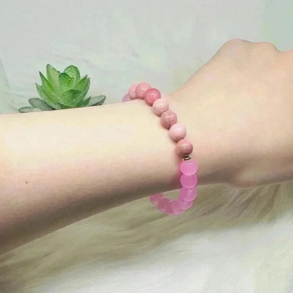 The Pink Team Beaded Handmade Bracelet - Picture 5 of 7